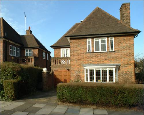 79 Southway